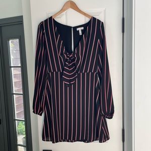 Classy long sleeve, deep cut,  Leith dress.